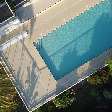Avec Jardin Et Piscine Apartamento *