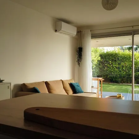 Avec Jardin Et Piscine Apartamento *