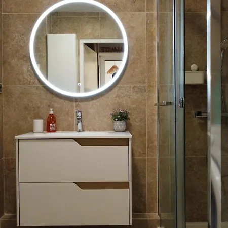 Appartement Avec Jardin Et Piscine