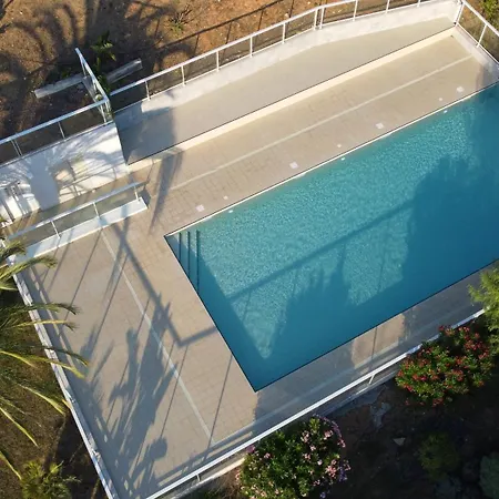 Avec Jardin Et Piscine * Niza